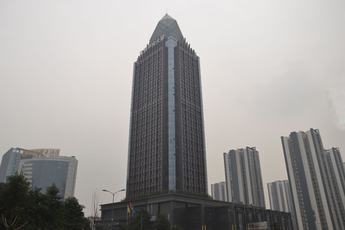 (隔墙)龙头寺交通开投大厦.jpg